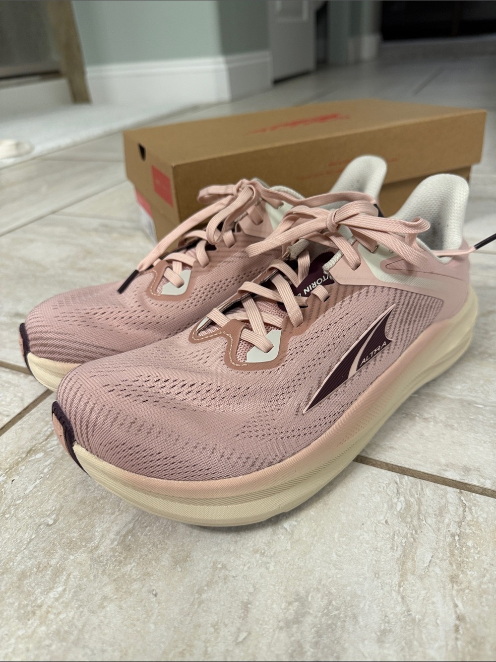 NWT Altra Torin 8 Running Shoes Dusty Pink 9 - Picture 2 of 16